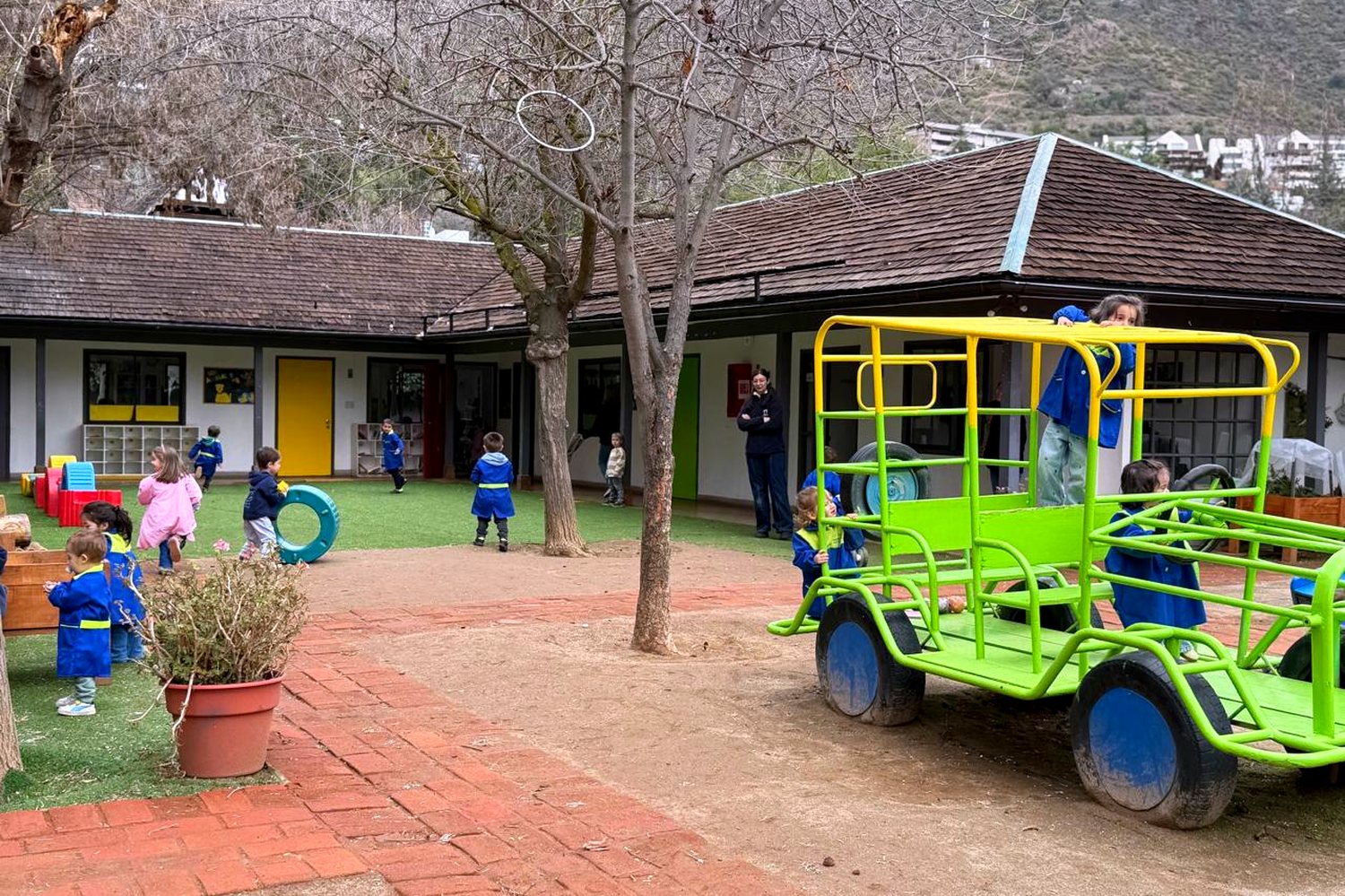Fachada del Jardín Infantil Santa Blanca en Lo Barnechea